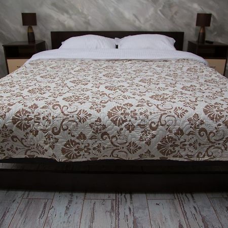 Flat2Let Apartment Boryspilʼ Екстериор снимка